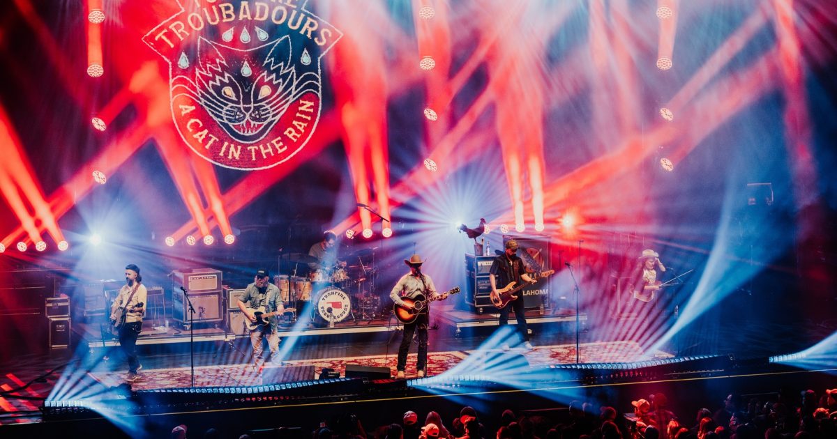 Turnpike Troubadours in Concert